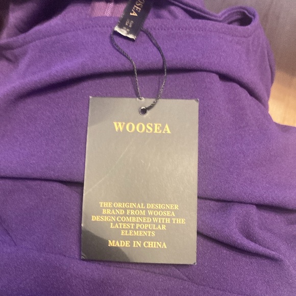 Size - Small - Picture 4 of 4